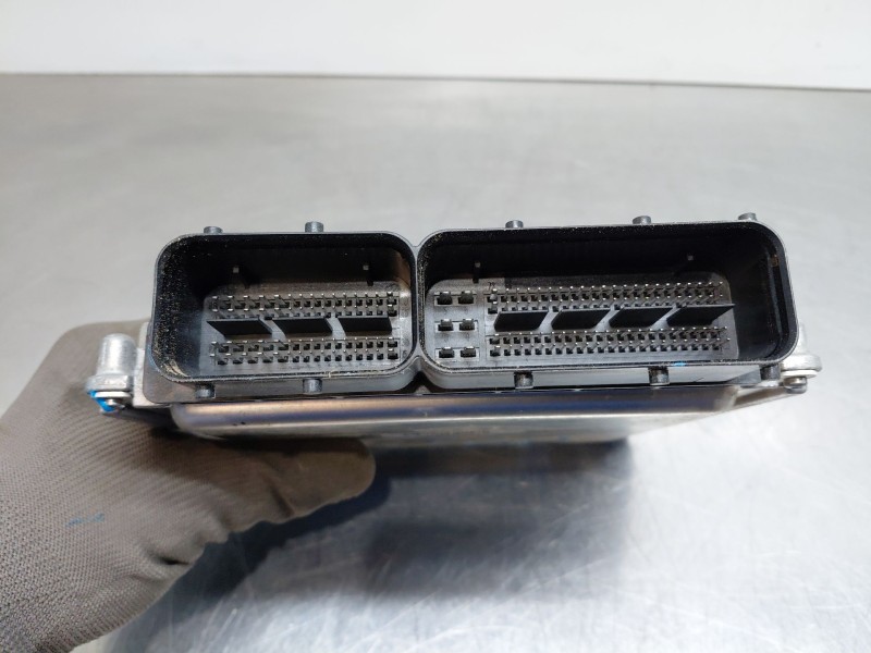 Recambio de centralita motor uce para seat ateca style go referencia OEM IAM 04L907445G  