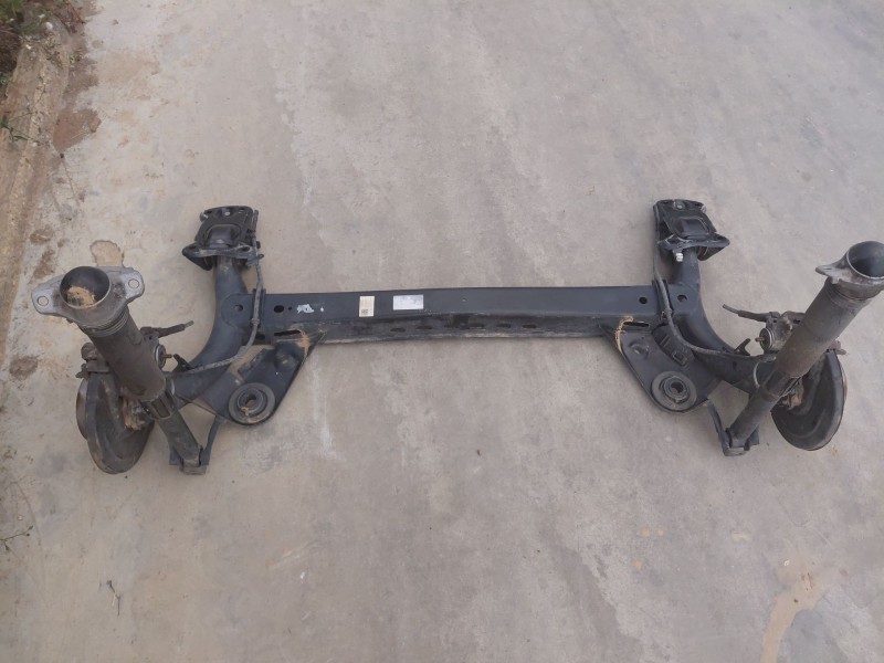 Recambio de puente trasero para seat ateca style go referencia OEM IAM 5Q0501049BJ  