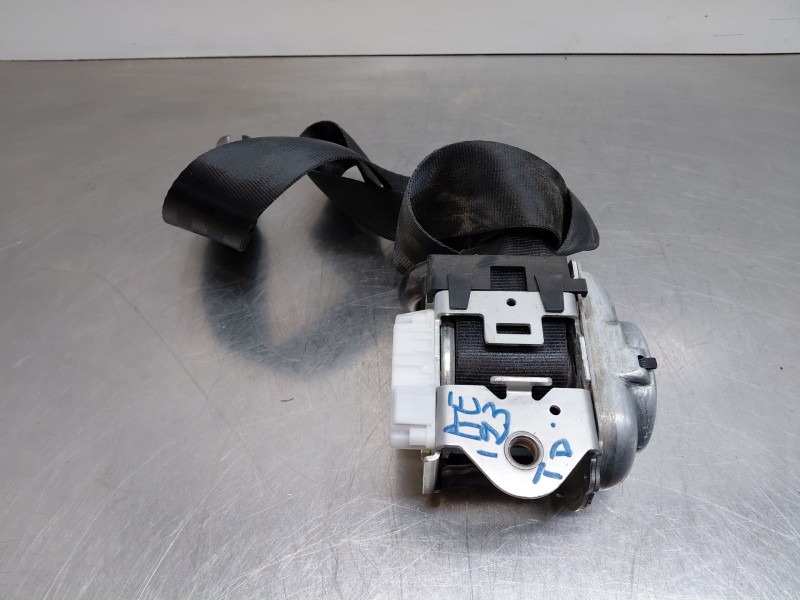 Recambio de cinturon seguridad trasero derecho para seat ateca style go referencia OEM IAM 575857805RAA  