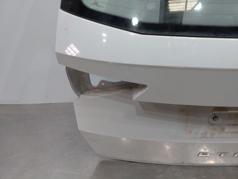 Recambio de porton trasero para seat ateca style go referencia OEM IAM 575827023B  