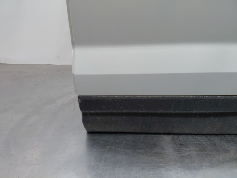 Recambio de puerta trasera izquierda para seat ateca style go referencia OEM IAM 575833051H  