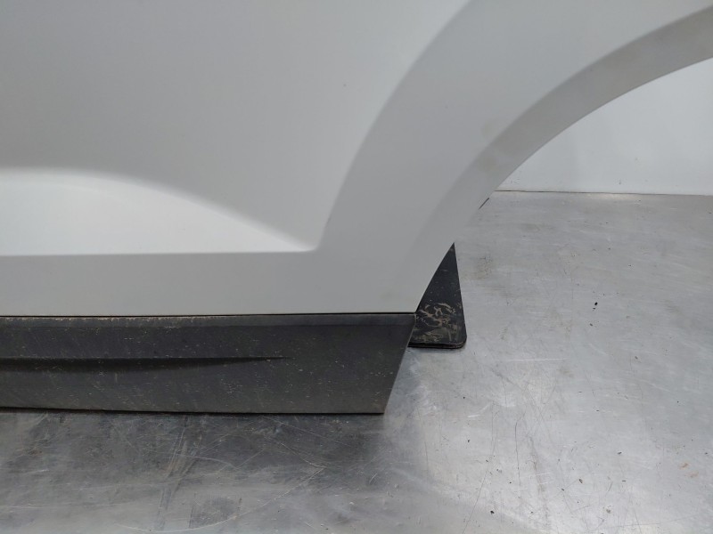 Recambio de puerta trasera izquierda para seat ateca style go referencia OEM IAM 575833051H  