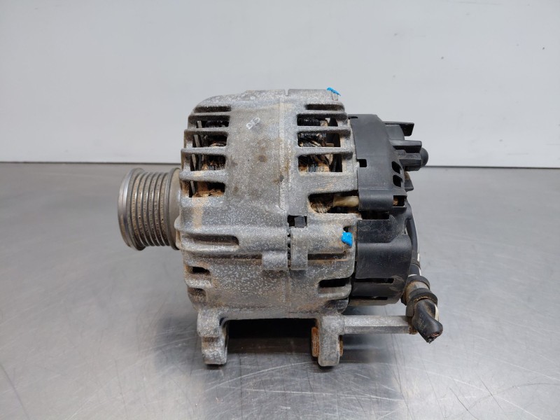 Recambio de alternador para seat ateca style go referencia OEM IAM 04L903024T  