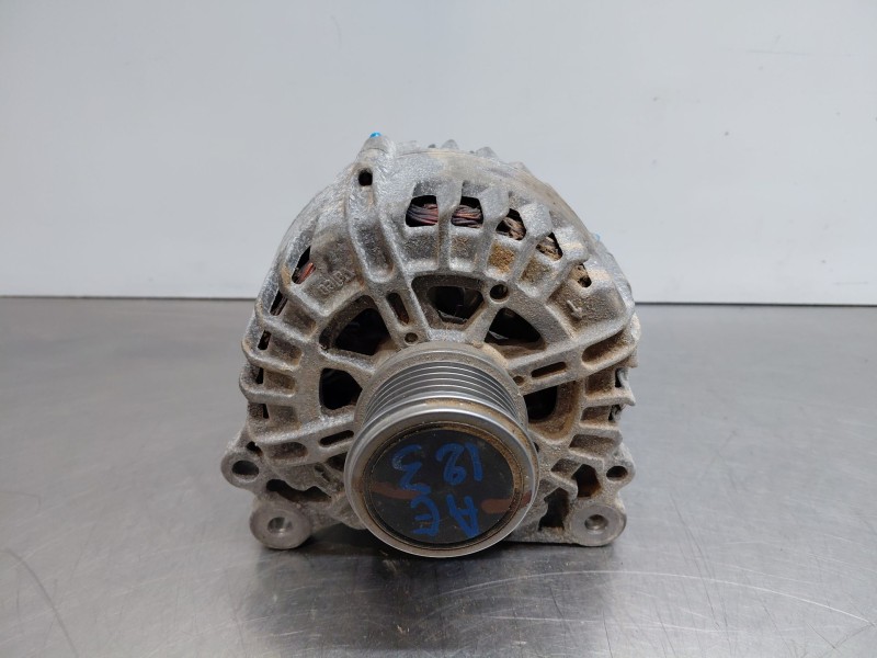 Recambio de alternador para seat ateca style go referencia OEM IAM 04L903024T  