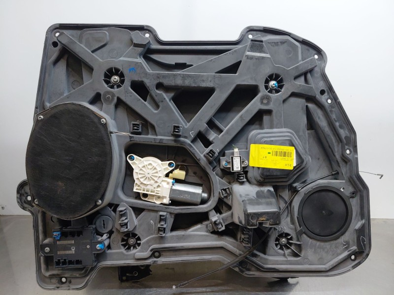 Recambio de elevalunas delantero izquierdo para chrysler grand voyager v (rt) 2.8 crd referencia OEM IAM 68030579AA  