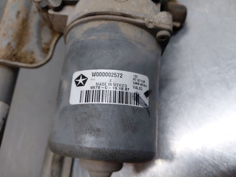 Recambio de motor limpia delantero para chrysler grand voyager v (rt) 2.8 crd referencia OEM IAM 68028559AA  