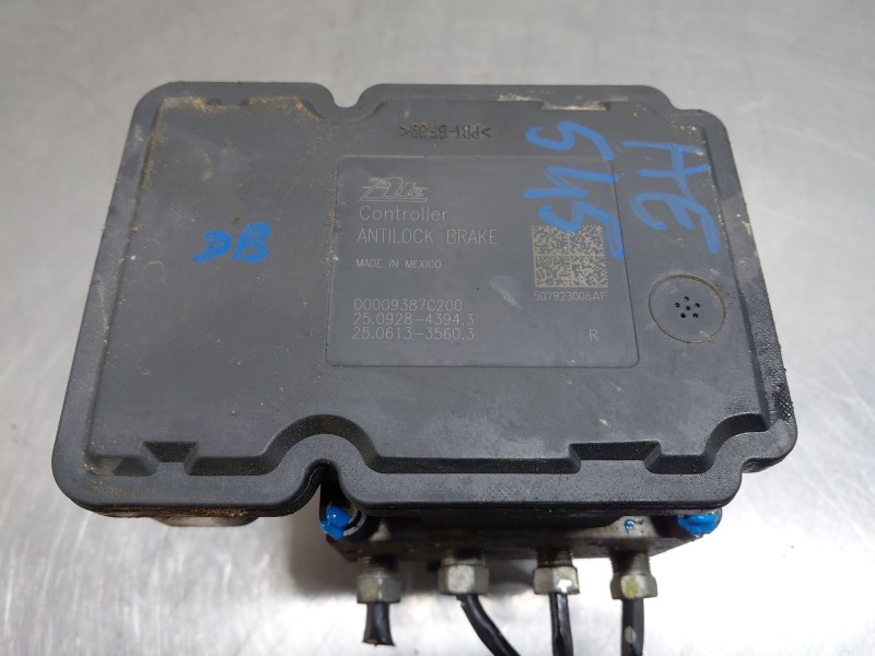 Recambio de abs para chrysler grand voyager v (rt) 2.8 crd referencia OEM IAM 68020717AA p04721601aa 