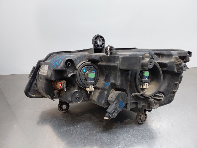 Recambio de faro derecho para chrysler grand voyager v (rt) 2.8 crd referencia OEM IAM 5113340AC 05113340AD 