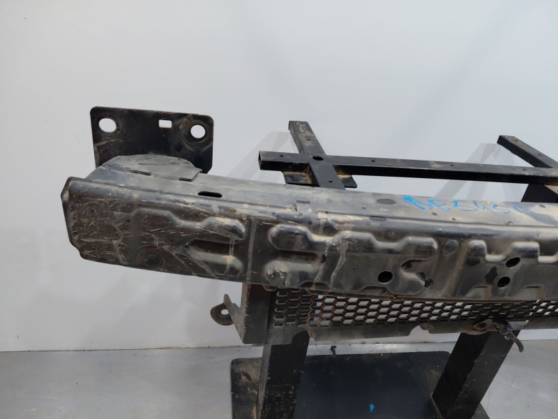 Recambio de refuerzo paragolpes delantero para chrysler grand voyager v (rt) 2.8 crd referencia OEM IAM 5113162AA  