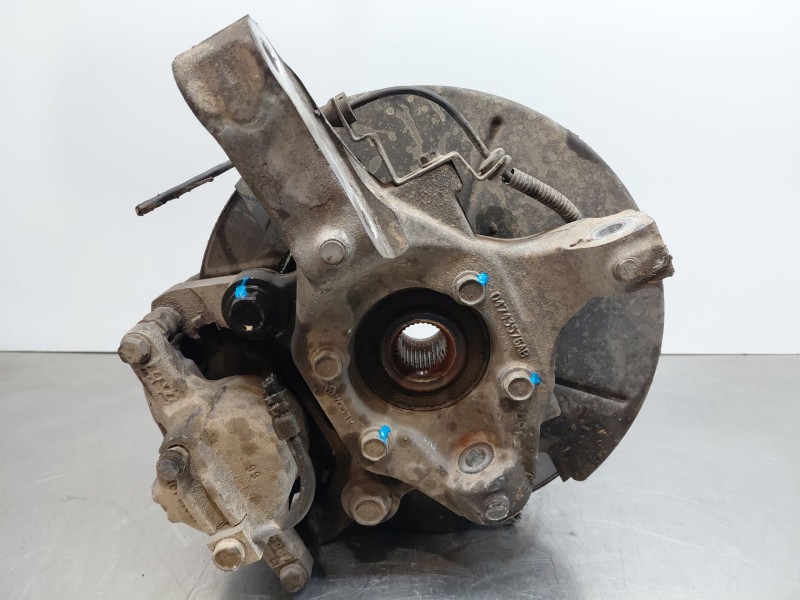 Recambio de mangueta delantera derecha para chrysler grand voyager v (rt) 2.8 crd referencia OEM IAM 4743568AB  