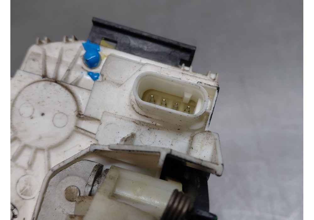 Recambio de cerradura puerta delantera derecha para chrysler grand voyager v (rt) 2.8 crd referencia OEM IAM 4589422AA  