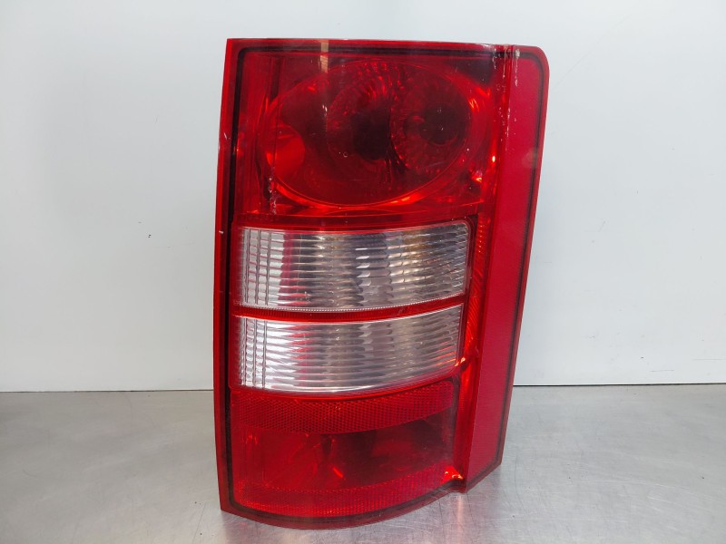 Recambio de piloto trasero derecho para chrysler grand voyager v (rt) 2.8 crd referencia OEM IAM 5113202AA  