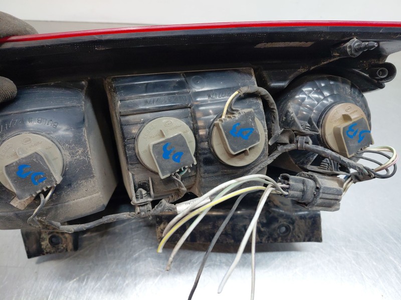 Recambio de piloto trasero derecho para chrysler grand voyager v (rt) 2.8 crd referencia OEM IAM 5113202AA  