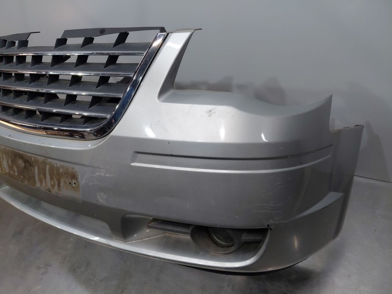 Recambio de paragolpes delantero para chrysler grand voyager v (rt) 2.8 crd referencia OEM IAM 1BG23TZZAA 5113228AA 