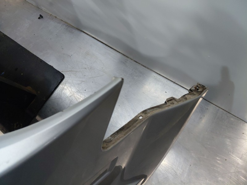 Recambio de paragolpes delantero para chrysler grand voyager v (rt) 2.8 crd referencia OEM IAM 1BG23TZZAA 5113228AA 