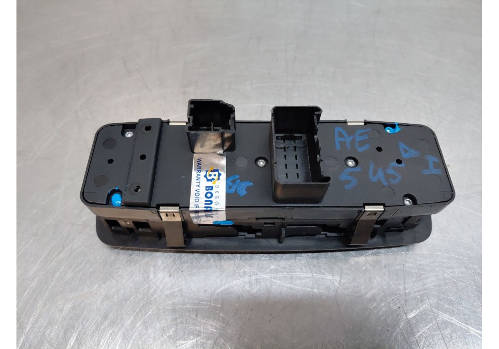 Recambio de mando elevalunas delantero izquierdo para chrysler grand voyager v (rt) 2.8 crd referencia OEM IAM 68029023AA  
