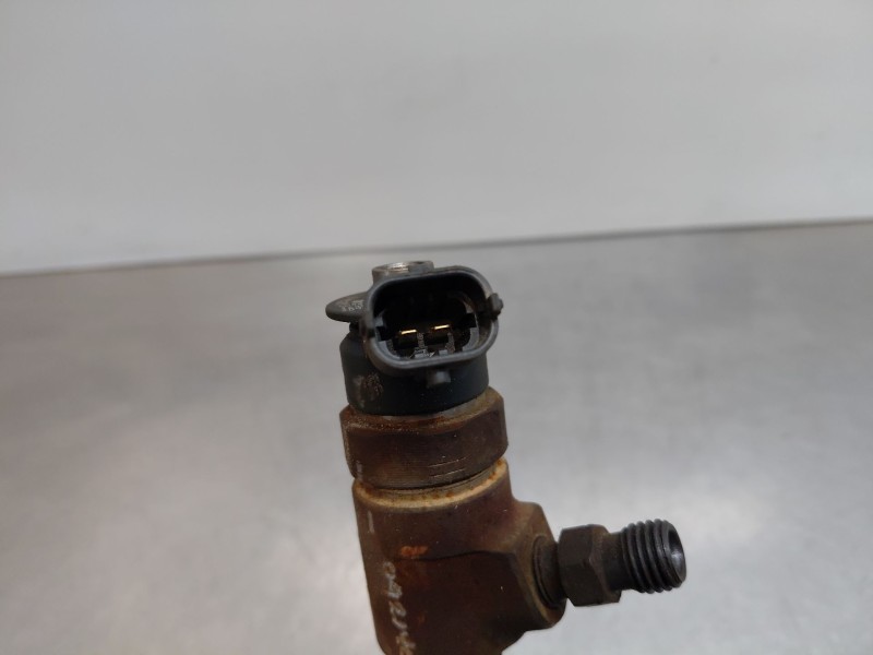 Recambio de inyector para peugeot 208 acces referencia OEM IAM   