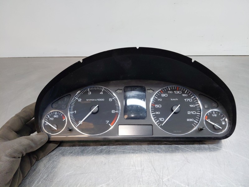 Recambio de cuadro instrumentos para peugeot 407 (6d_) 1.8 16v (6d6fyc) referencia OEM IAM 6106S9 9658137080 