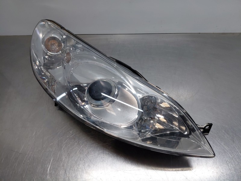 Recambio de faro derecho para peugeot 407 (6d_) 1.8 16v (6d6fyc) referencia OEM IAM 620690  