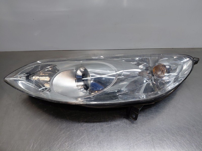 Recambio de faro izquierdo para peugeot 407 (6d_) 1.8 16v (6d6fyc) referencia OEM IAM 620890  