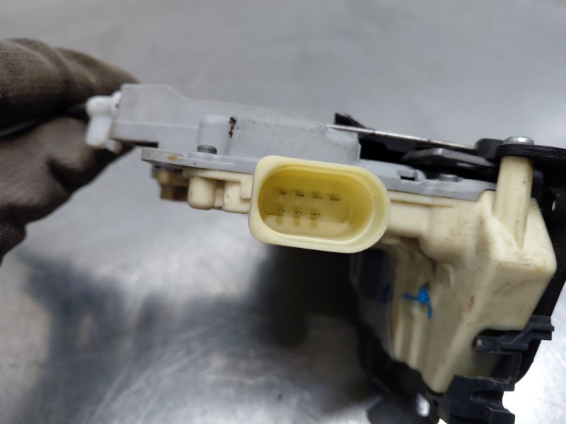 Recambio de cerradura puerta delantera derecha para audi tt (8j3/8j9) coupe referencia OEM IAM 8J1837016A  