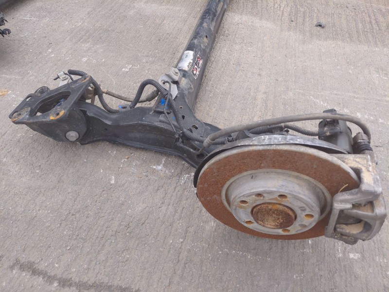 Recambio de puente trasero para peugeot rifter active pack referencia OEM IAM 9822650980  