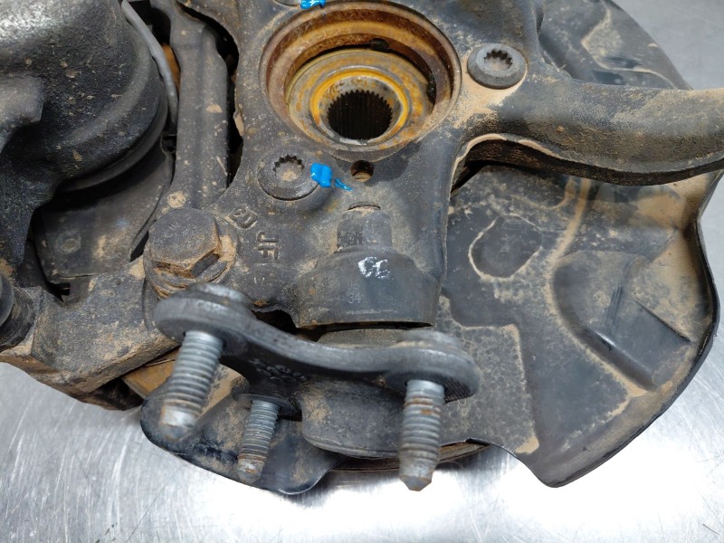 Recambio de mangueta delantera derecha para seat ateca style go referencia OEM IAM   