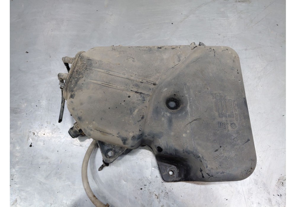 Recambio de deposito aditivo fap ( urea - adblue ) para peugeot 807 (eb_) 2.2 hdi referencia OEM IAM 1500CL  