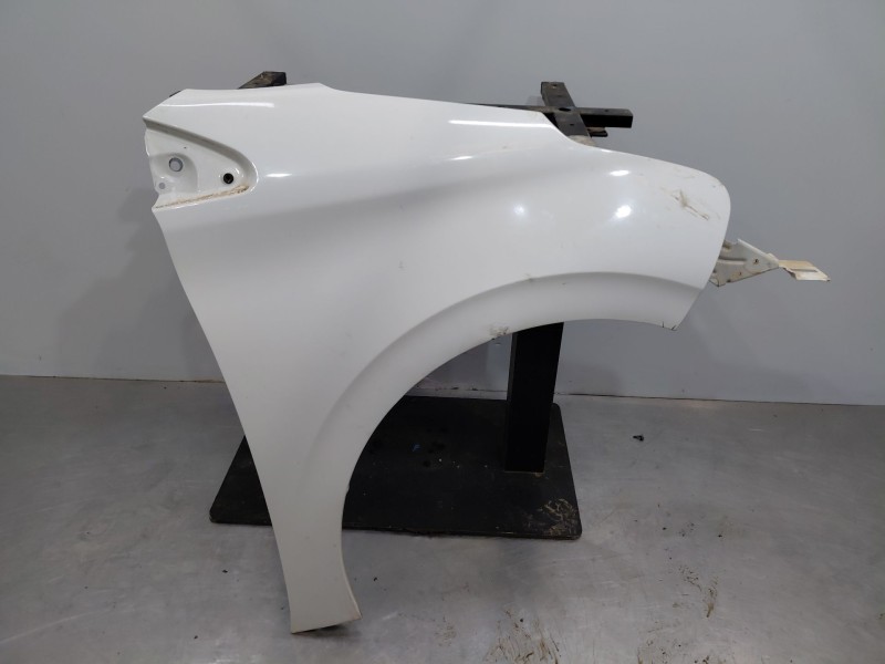 Recambio de aleta delantera derecha para peugeot 208 acces referencia OEM IAM 9672971480  