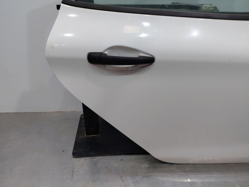 Recambio de puerta trasera derecha para peugeot 208 acces referencia OEM IAM 9671907480  