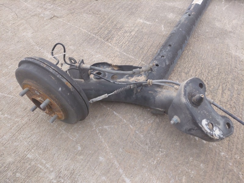 Recambio de puente trasero para ford fiesta (ccn) confort referencia OEM IAM 5212628  