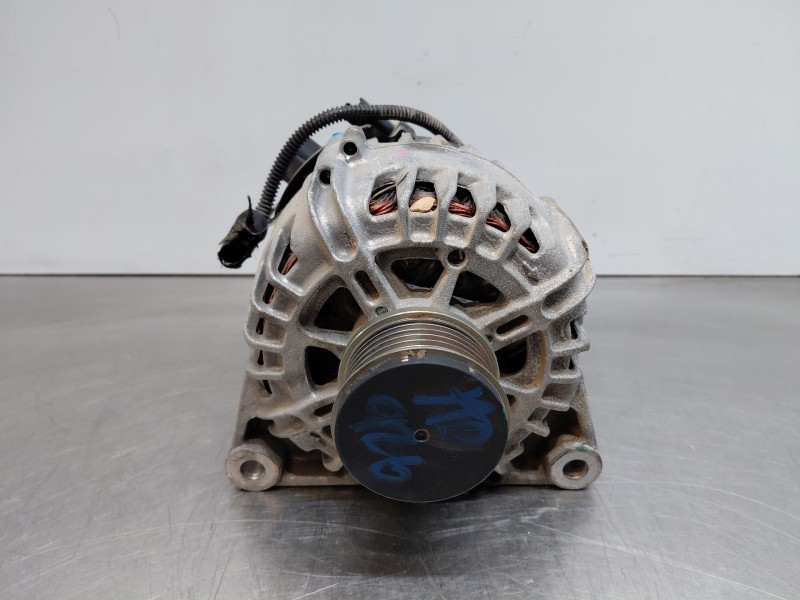 Recambio de alternador para opel corsa f elegance referencia OEM IAM 9835689480  