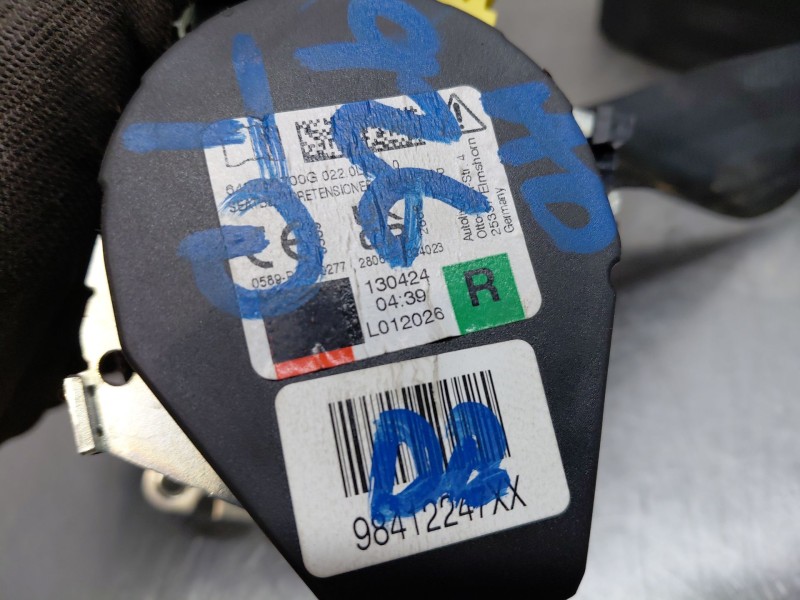 Recambio de cinturon seguridad trasero derecho para opel corsa f elegance referencia OEM IAM 98412247XX  