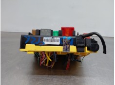 Recambio de caja reles / fusibles para opel corsa f elegance referencia OEM IAM 9804848480   2