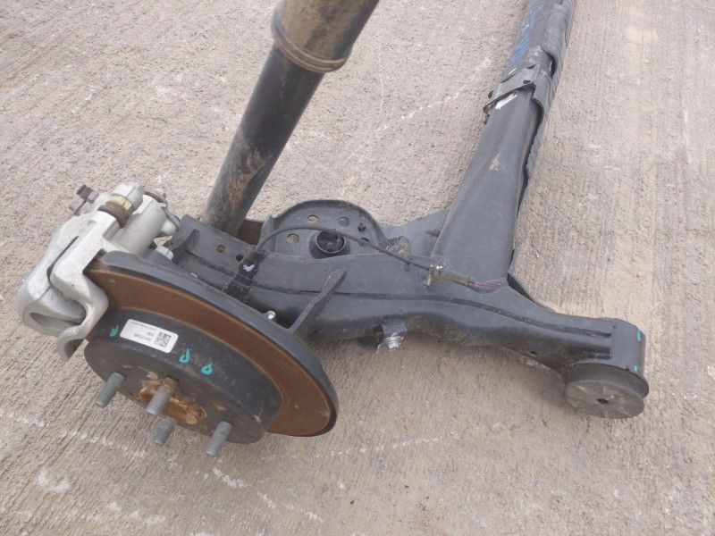 Recambio de puente trasero para hyundai bayon hybrid referencia OEM IAM 55100Q0500  