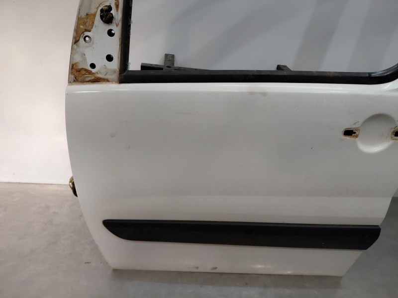 Recambio de puerta delantera izquierda para peugeot expert kasten active referencia OEM IAM   