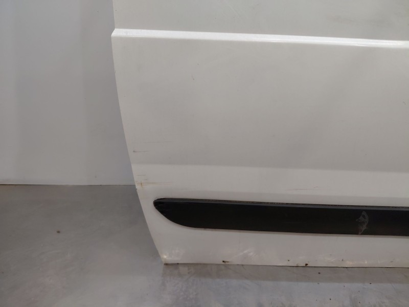 Recambio de puerta lateral corredera derecha para peugeot expert kasten active referencia OEM IAM   