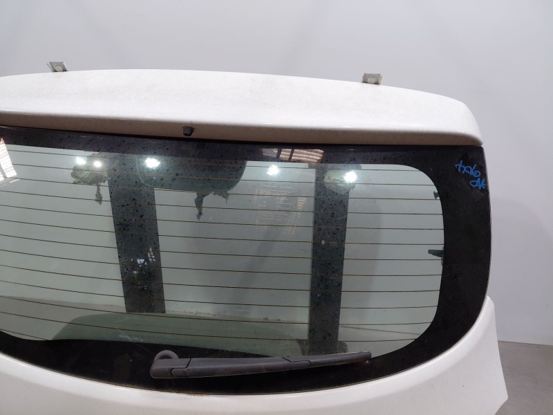 Recambio de porton trasero para dacia sandero essence referencia OEM IAM   