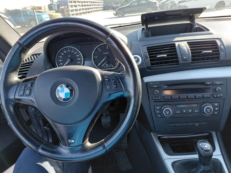 bmw 1 (e81) del año 2009