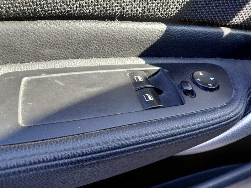 bmw 1 (e81) del año 2009