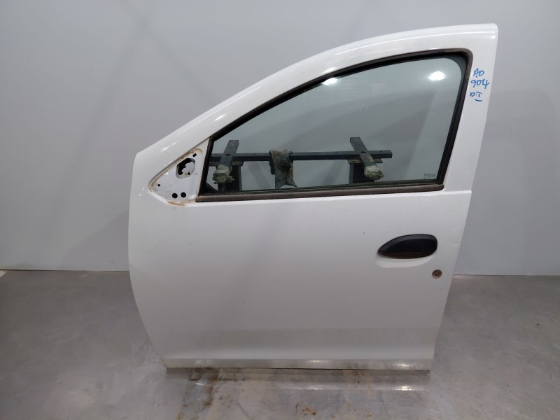 Recambio de puerta delantera izquierda para dacia sandero essence referencia OEM IAM   