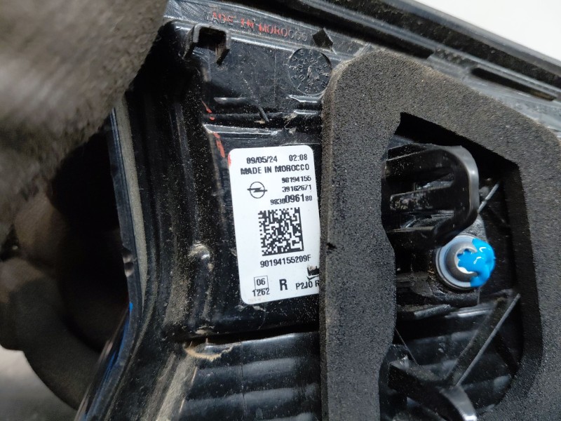 Recambio de piloto trasero derecho interior para opel corsa f elegance referencia OEM IAM 9830096180  