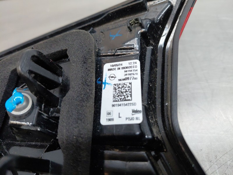 Recambio de piloto trasero izquierdo interior para opel corsa f elegance referencia OEM IAM 9830097780  