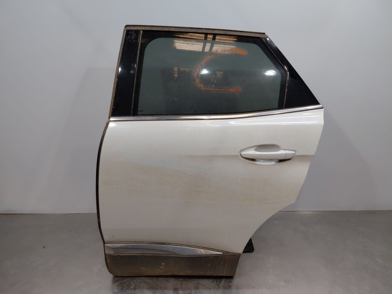 Recambio de puerta trasera izquierda para peugeot 3008 gt line referencia OEM IAM 9812317280  