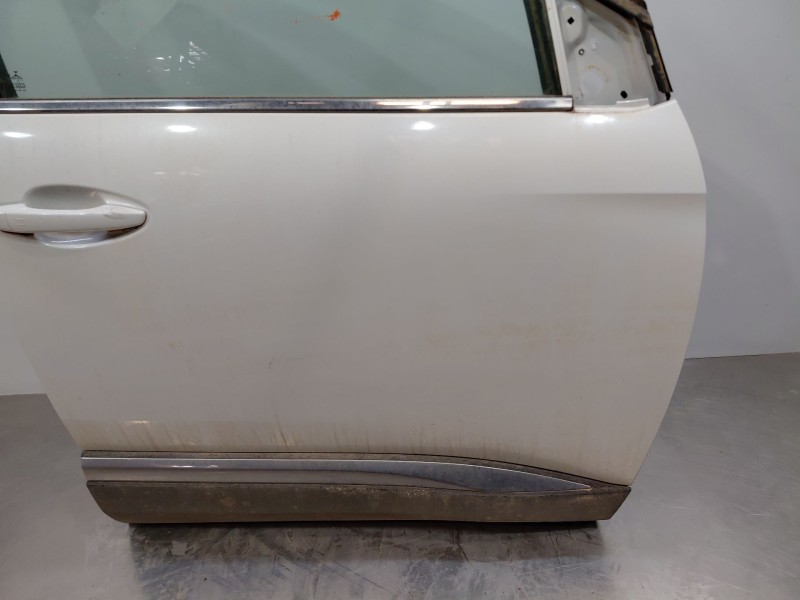 Recambio de puerta delantera derecha para peugeot 3008 gt line referencia OEM IAM 9812306280  