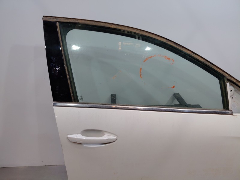 Recambio de puerta delantera derecha para peugeot 3008 gt line referencia OEM IAM 9812306280  