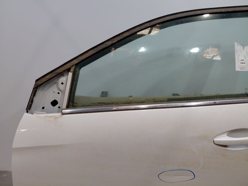 Recambio de puerta delantera izquierda para peugeot 3008 gt line referencia OEM IAM 9812306480  