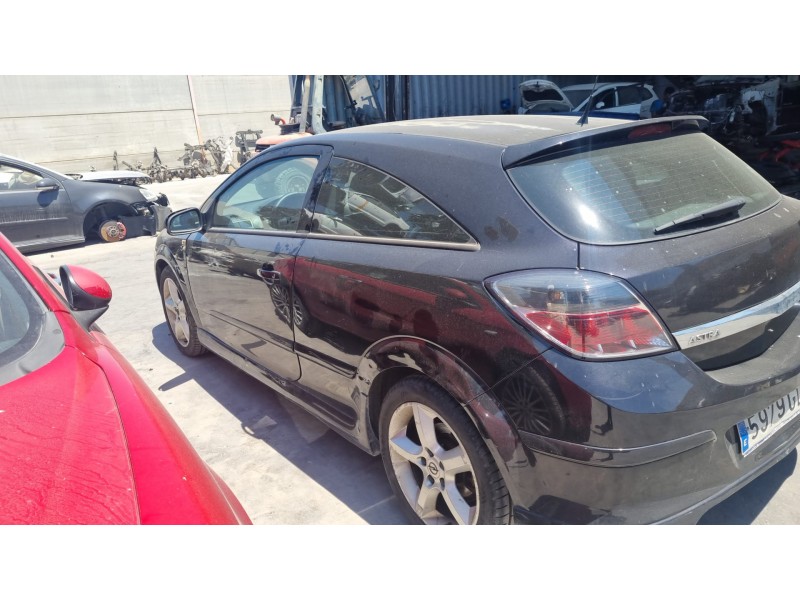 opel astra gtc del año 2008