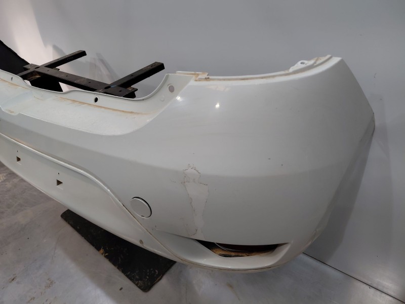 Recambio de paragolpes trasero para dacia sandero essence referencia OEM IAM 850103233S 850106057R 