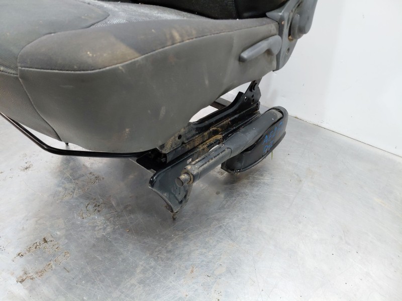 Recambio de asiento delantero izquierdo para peugeot expert kasten active referencia OEM IAM 8845XZ  